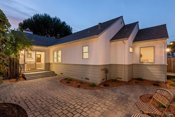 $1,495,000 | 617 G Street, Petaluma, CA 94952