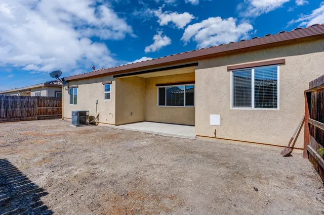 $327,000 | 860 Fritz Drive, Los Banos, CA 93635