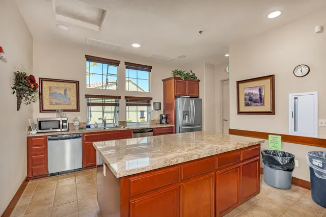 $327,000 | 860 Fritz Drive, Los Banos, CA 93635