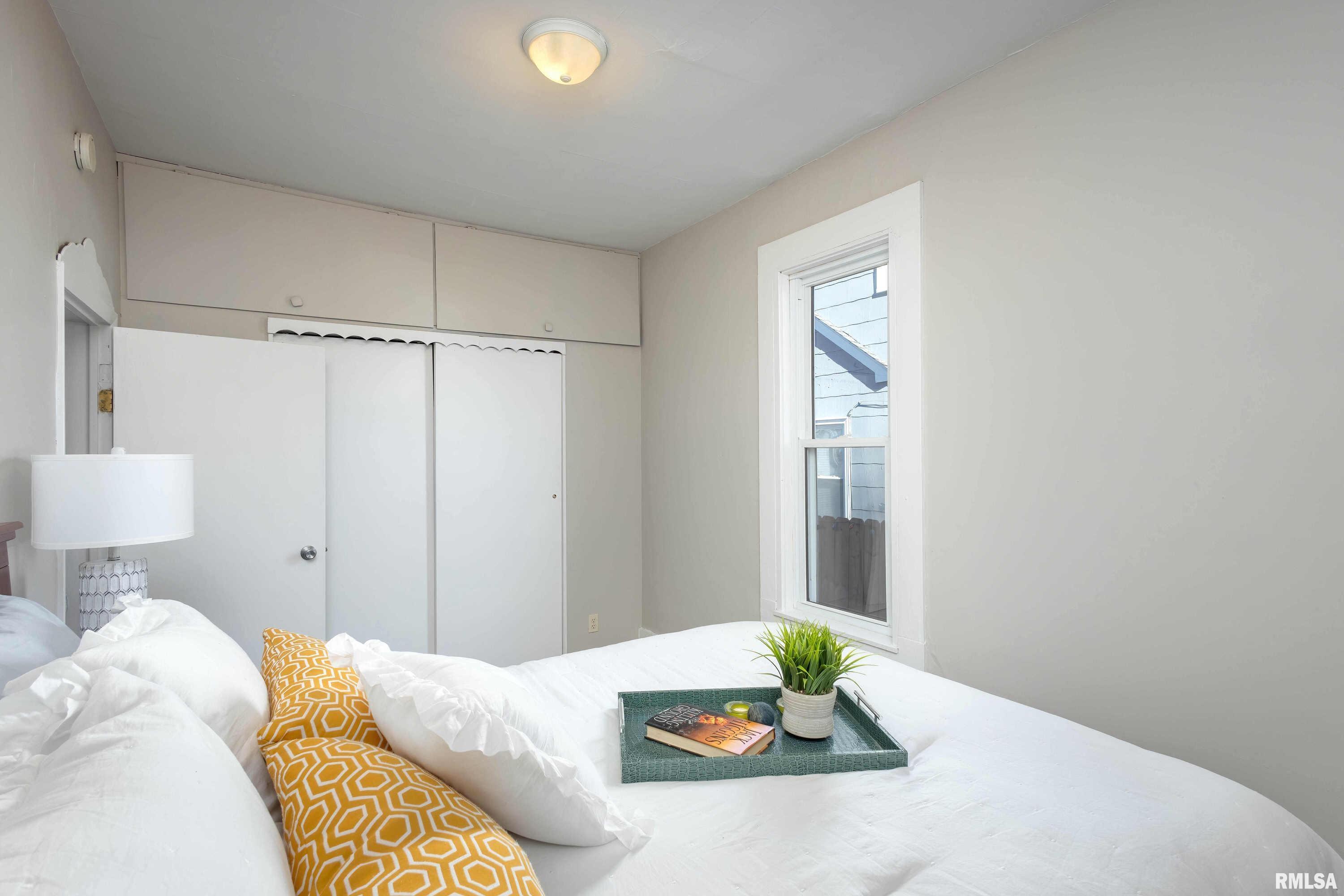 4406 18th Avenue Rock Island, IL 61201 - Photo 11 of 33