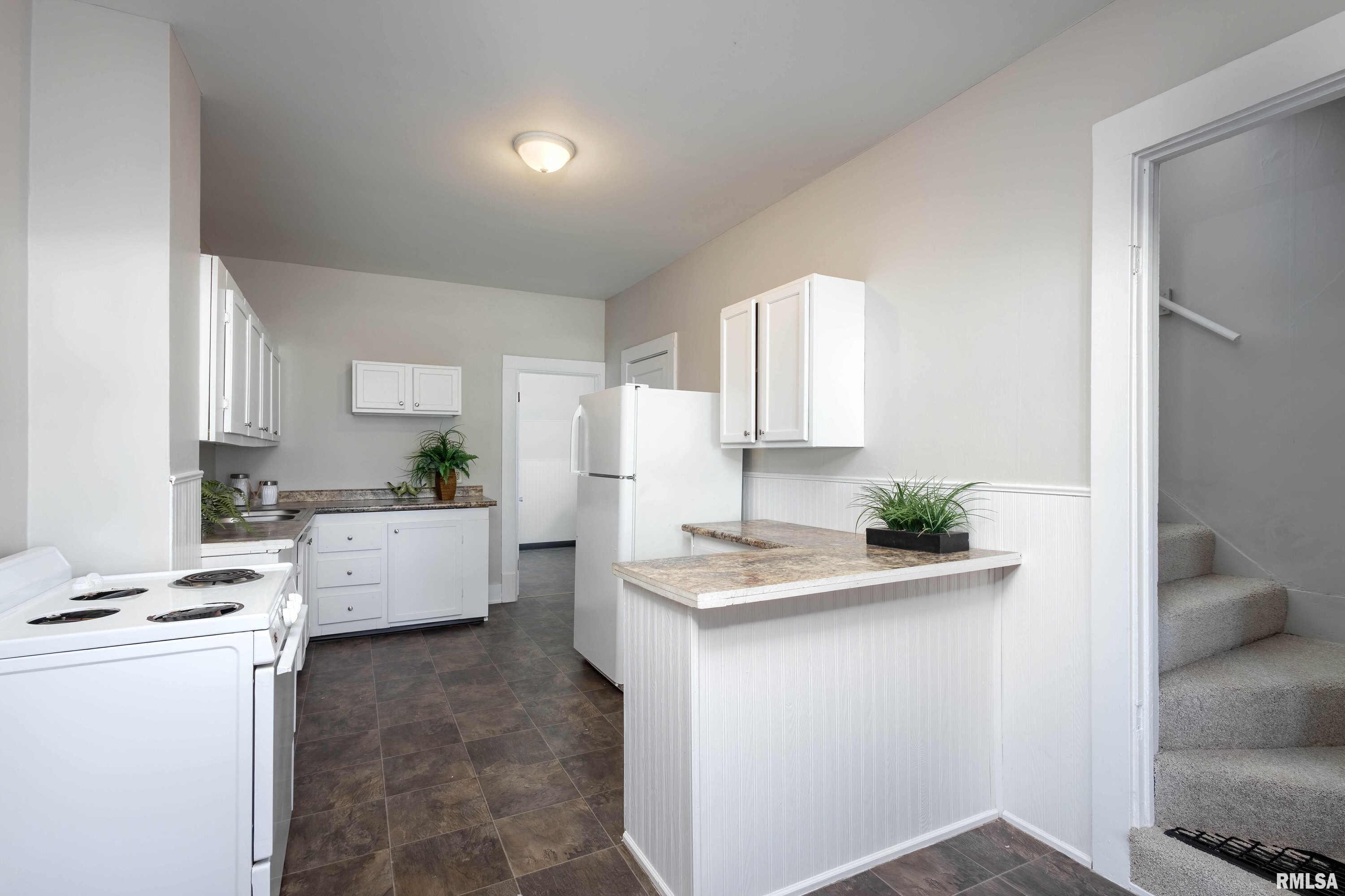 4406 18th Avenue Rock Island, IL 61201 - Photo 12 of 33