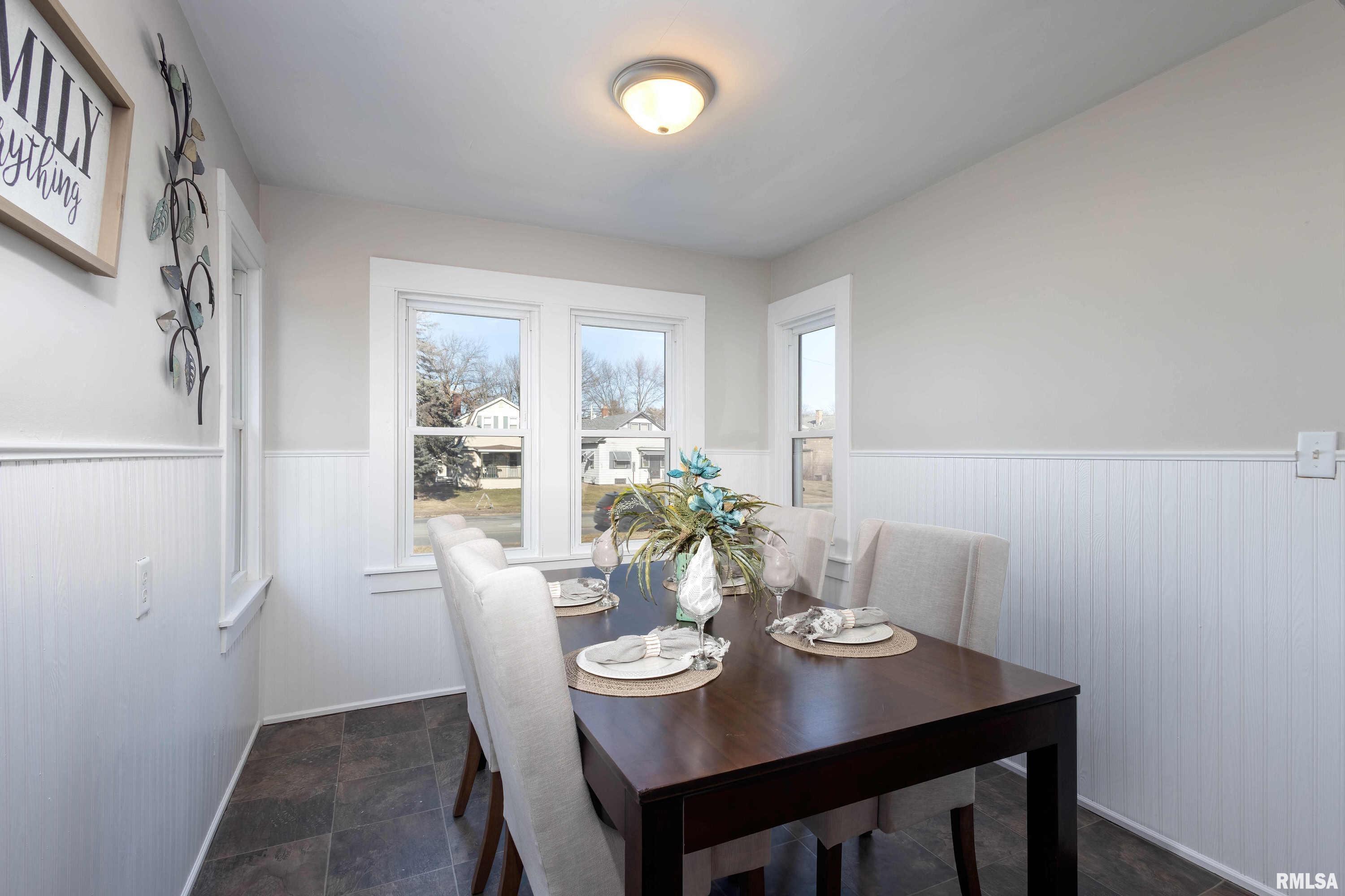 4406 18th Avenue Rock Island, IL 61201 - Photo 13 of 33