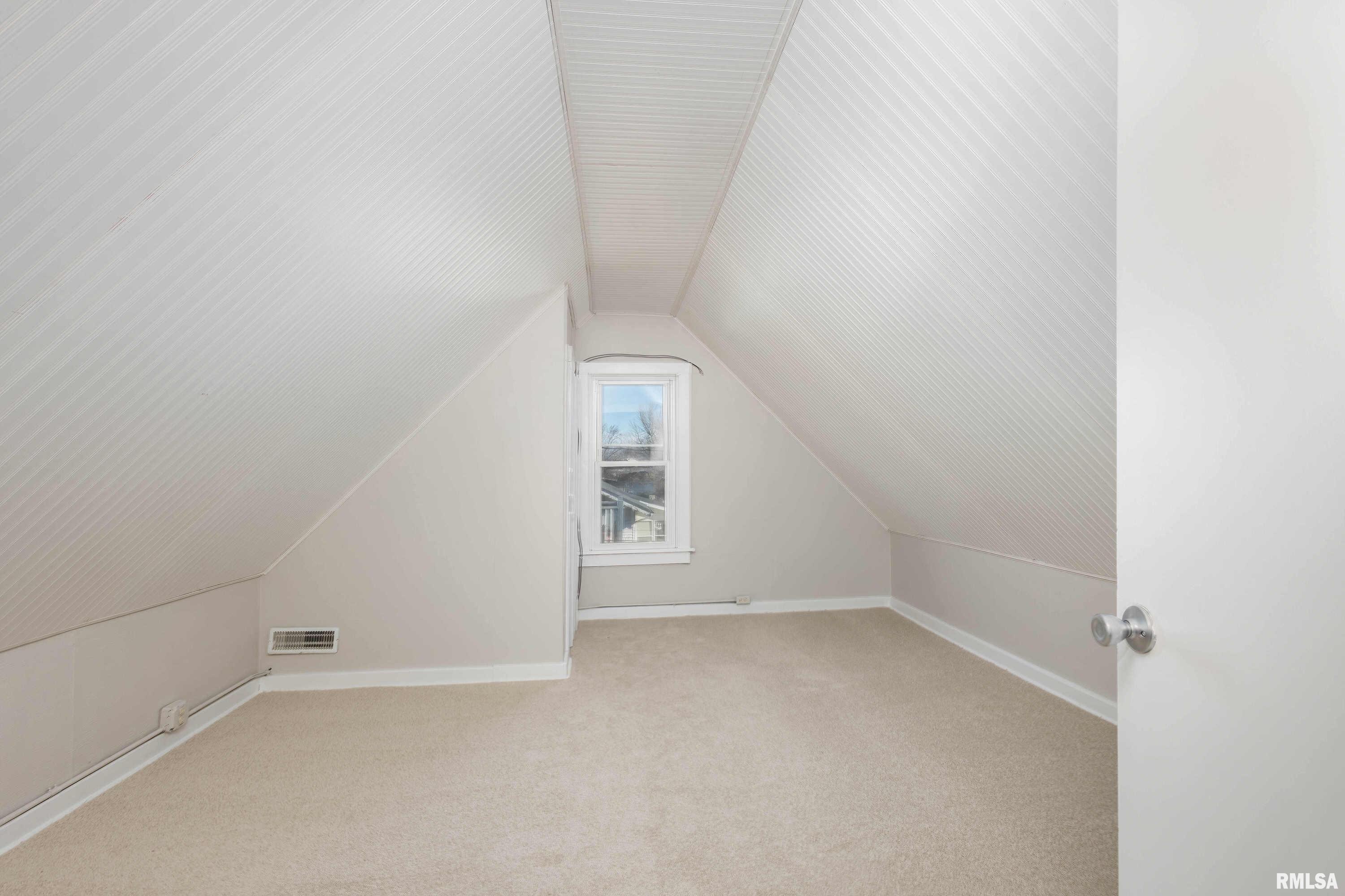 4406 18th Avenue Rock Island, IL 61201 - Photo 22 of 33