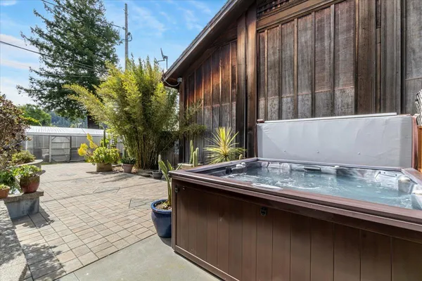 $389,900 | 355 Eddy Street, Scotia, CA 95565
