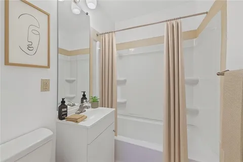 $225,000 | 912 Vest Drive, Warrensburg, MO 64093