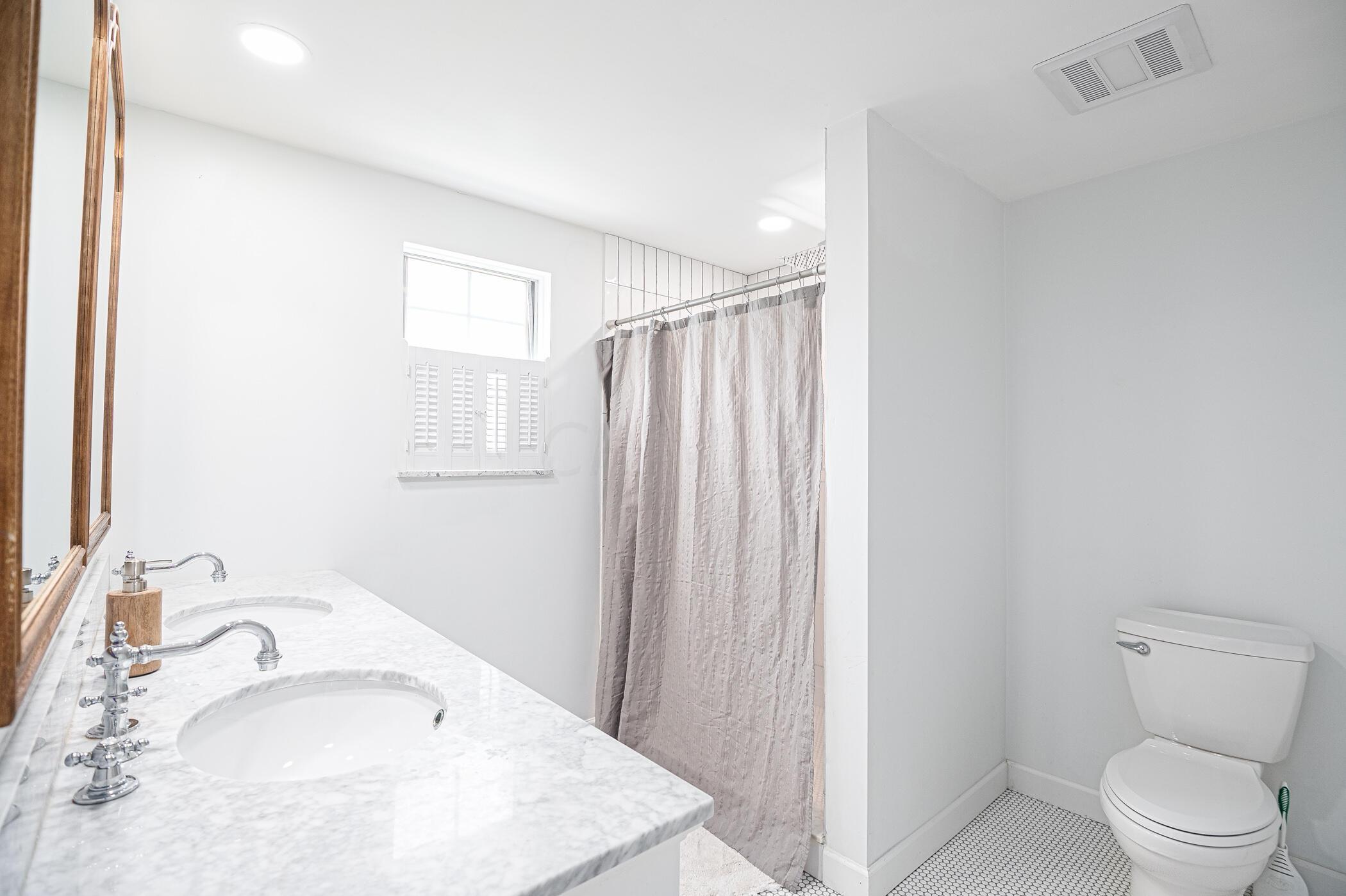 2635 Mt Holyoke Road Columbus, OH 43221 - Photo 17 of 42 2635 Mount Holyoke 035