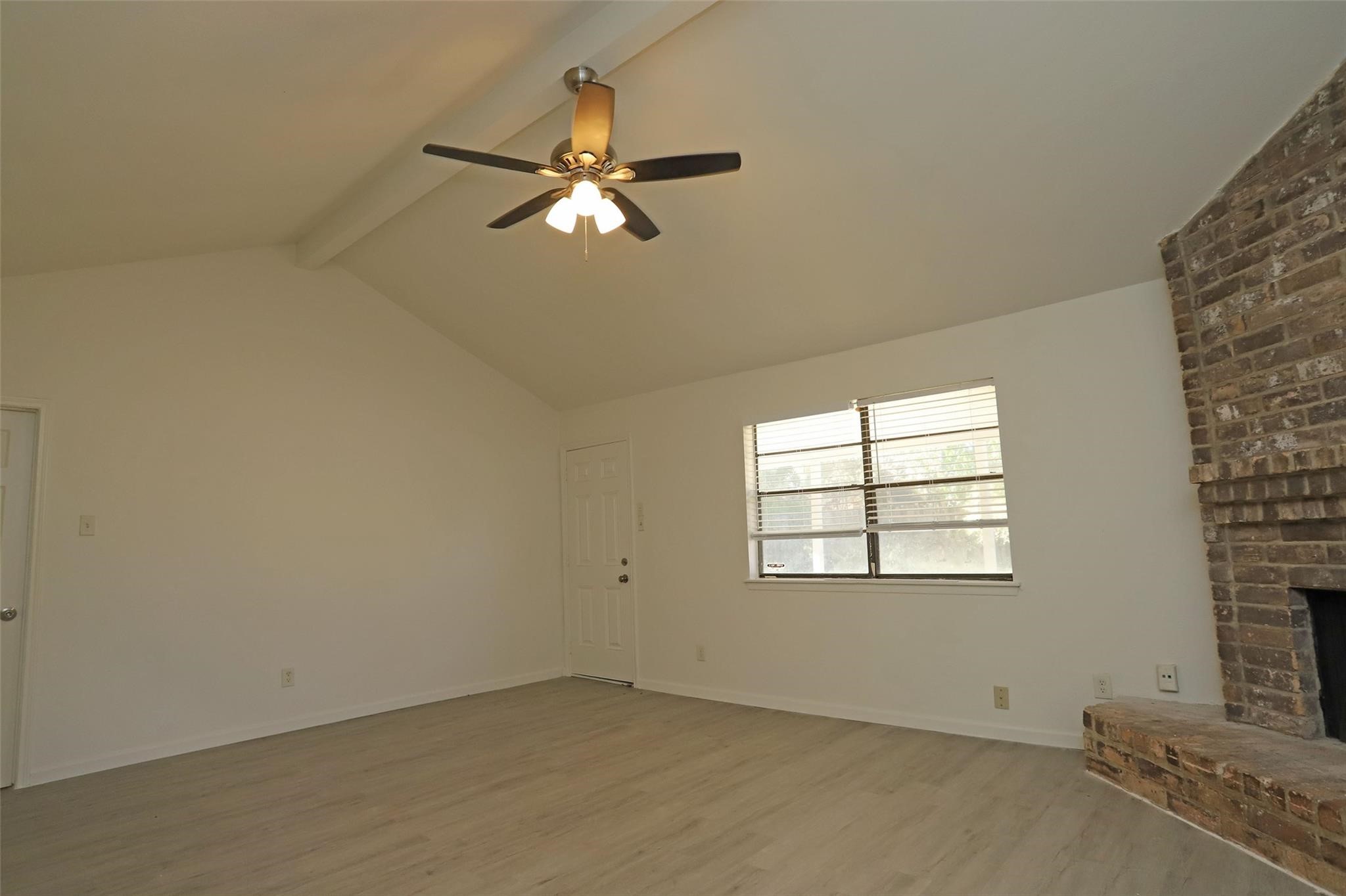 5023 Monteith Drive Spring, TX 77373 - Photo 3 of 19