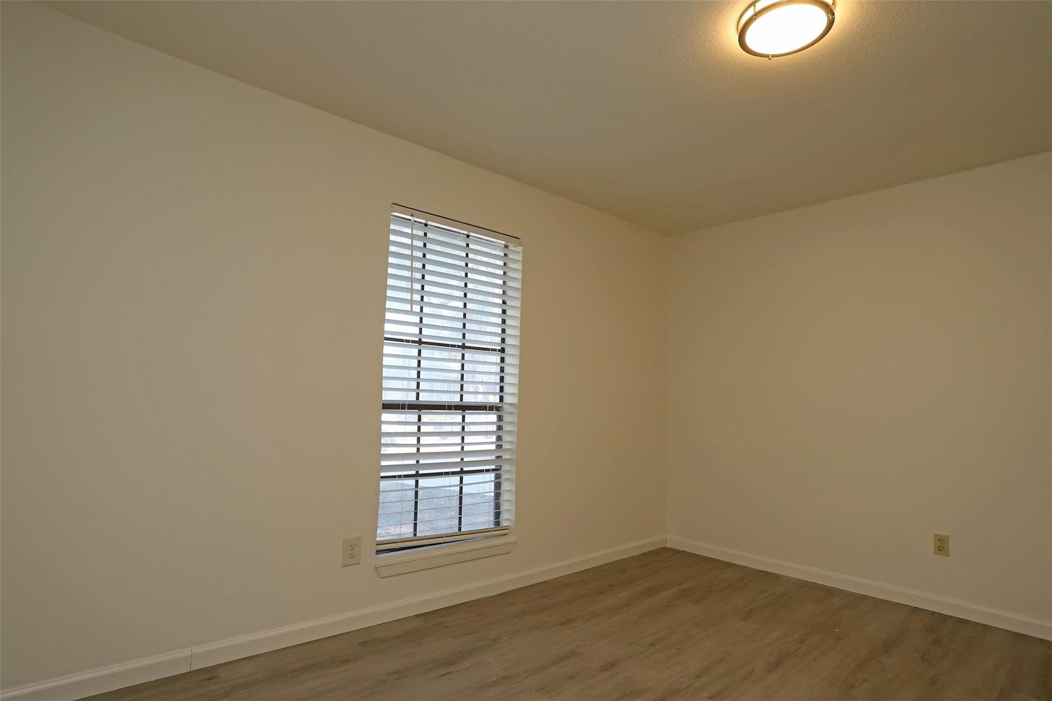 5023 Monteith Drive Spring, TX 77373 - Photo 9 of 19