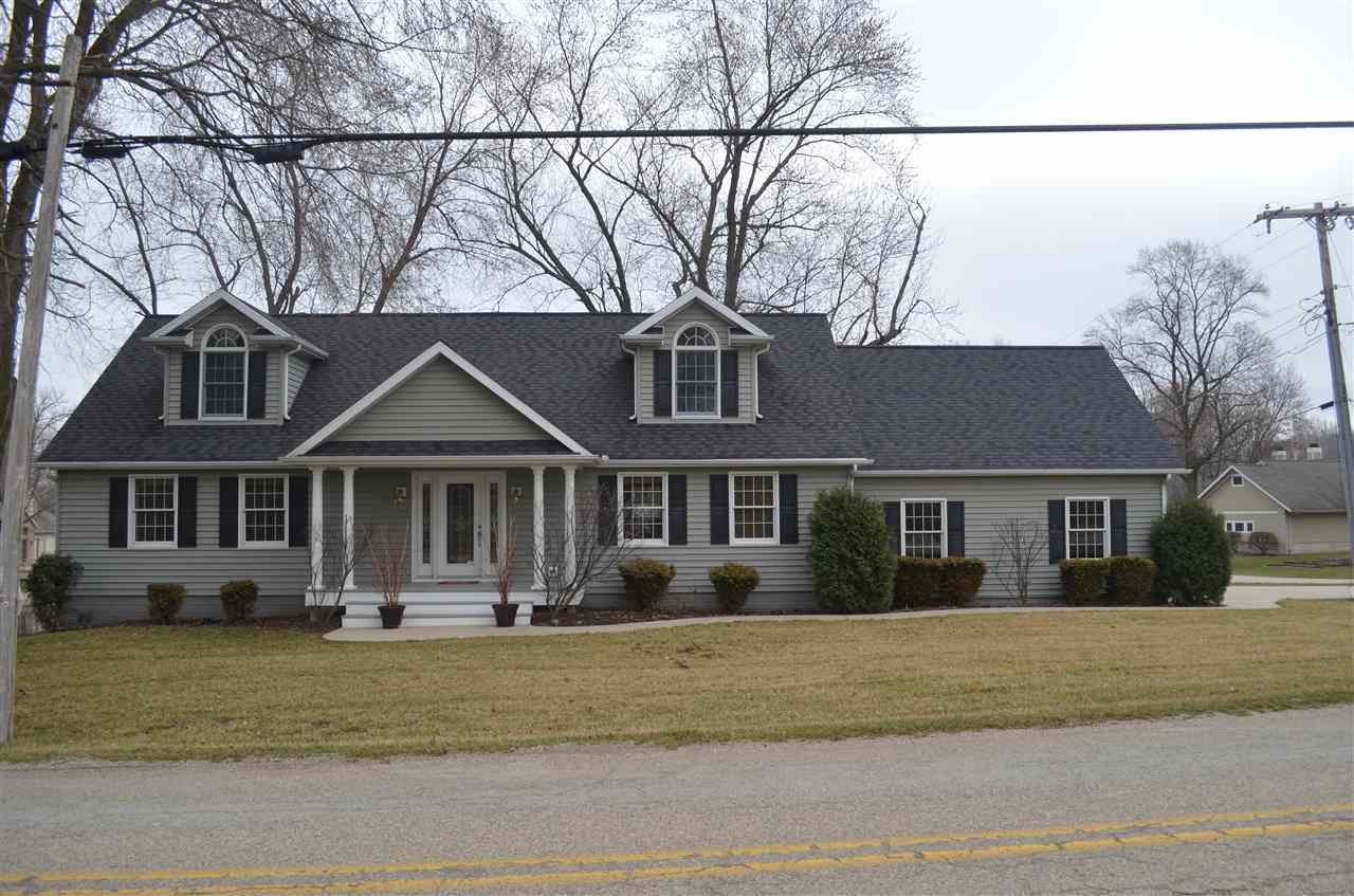 8014 East North Road Syracuse, IN 46567 - Photo 1 of 33 Gallery Image 1
