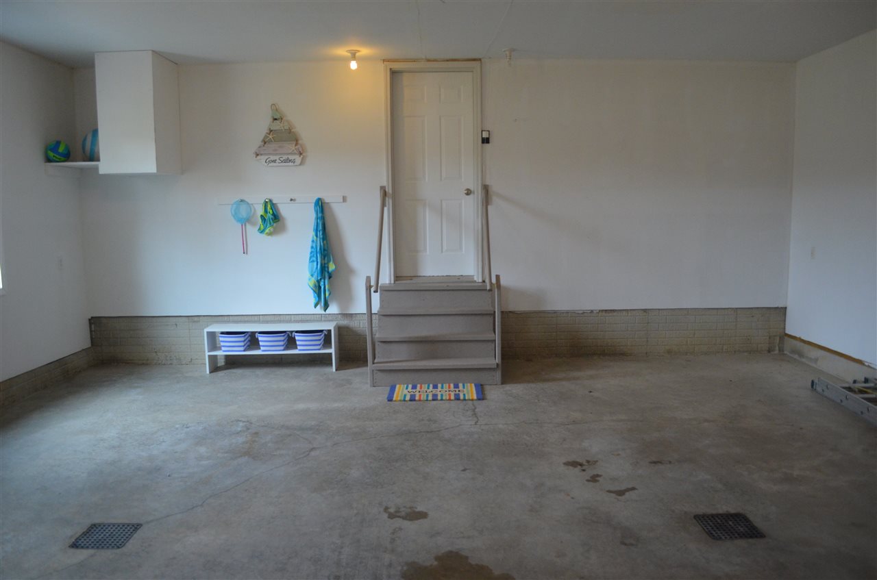 8014 East North Road Syracuse, IN 46567 - Photo 11 of 33 Gallery Image 11