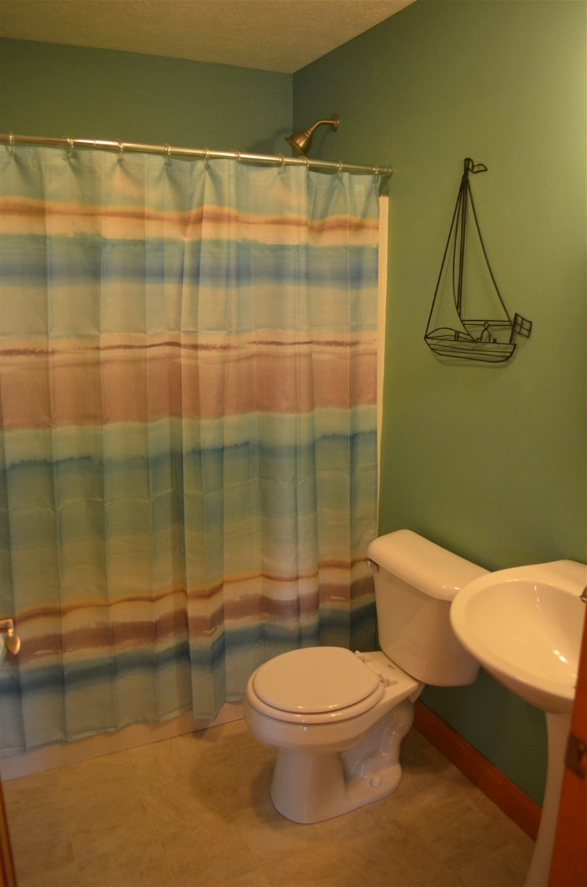 8014 East North Road Syracuse, IN 46567 - Photo 13 of 33 Gallery Image 13