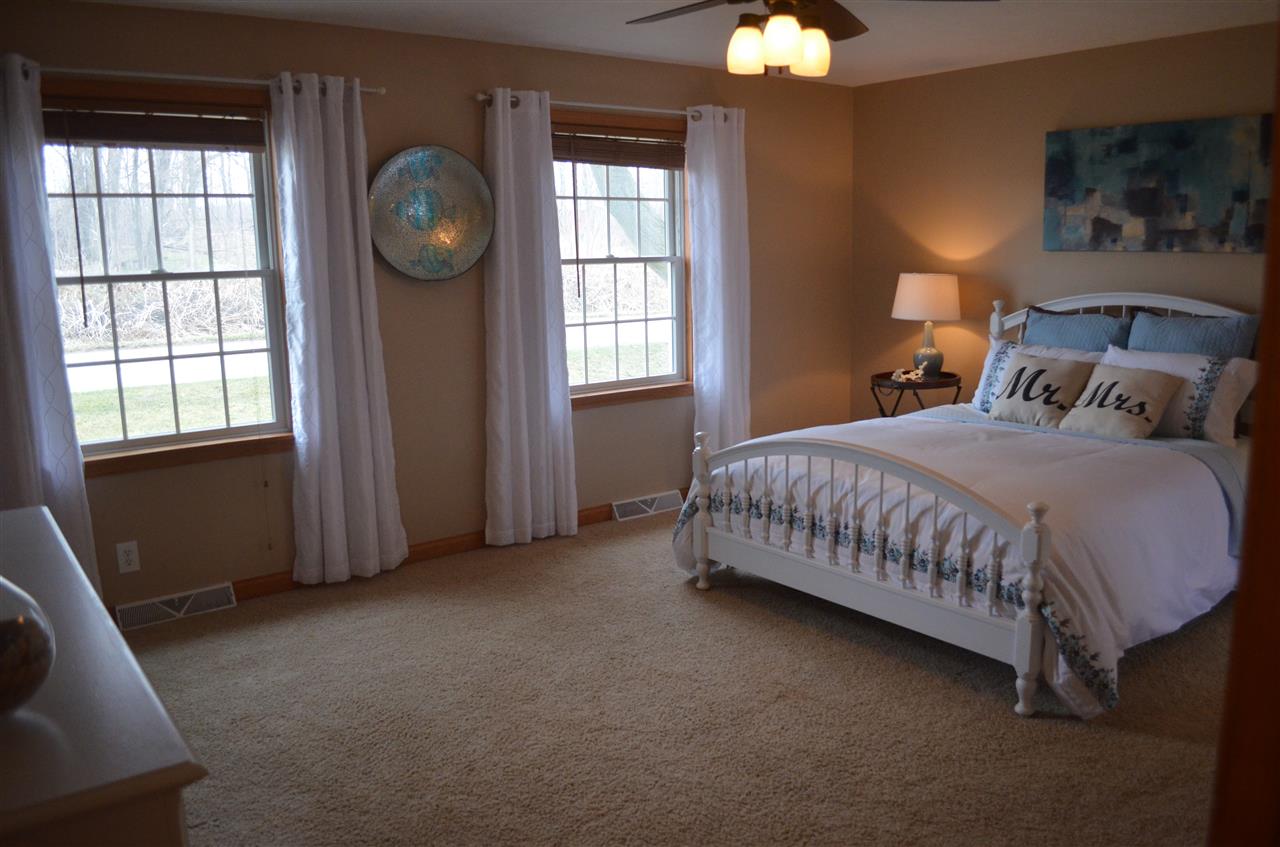 8014 East North Road Syracuse, IN 46567 - Photo 15 of 33 Gallery Image 15