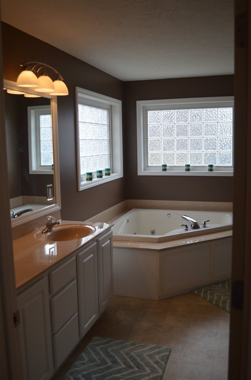 8014 East North Road Syracuse, IN 46567 - Photo 17 of 33 Gallery Image 17