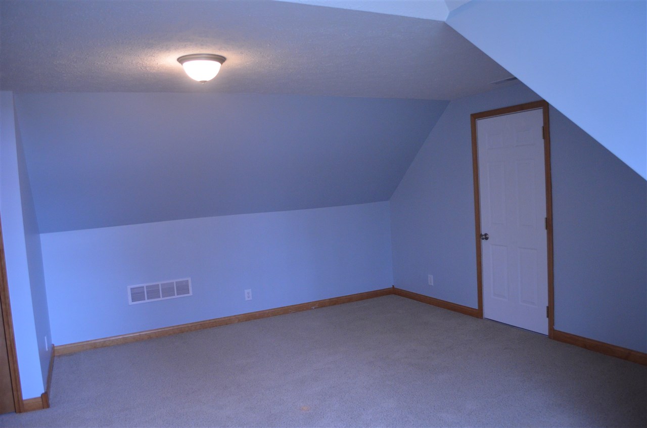 8014 East North Road Syracuse, IN 46567 - Photo 24 of 33 Gallery Image 24