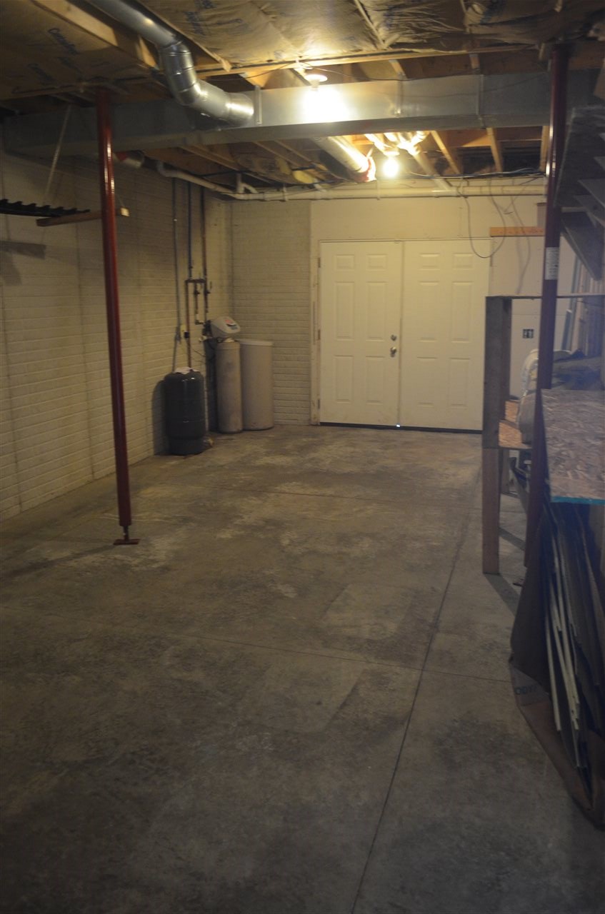 8014 East North Road Syracuse, IN 46567 - Photo 29 of 33 Gallery Image 29