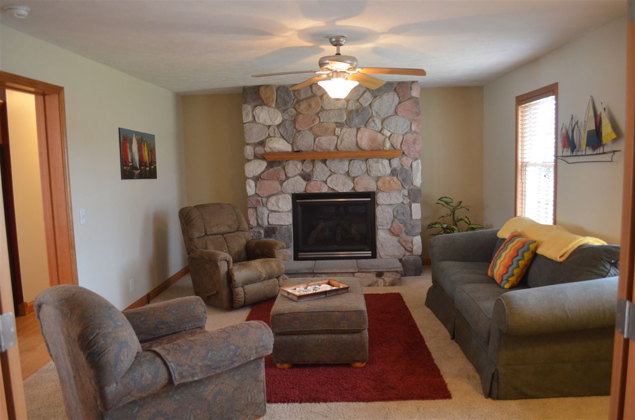 8014 East North Road Syracuse, IN 46567 - Photo 7 of 33 Gallery Image 7