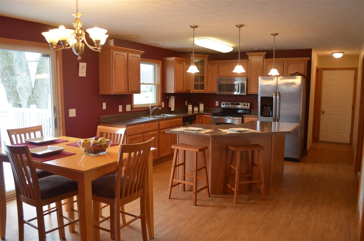 8014 East North Road Syracuse, IN 46567 - Photo 9 of 33 Gallery Image 9