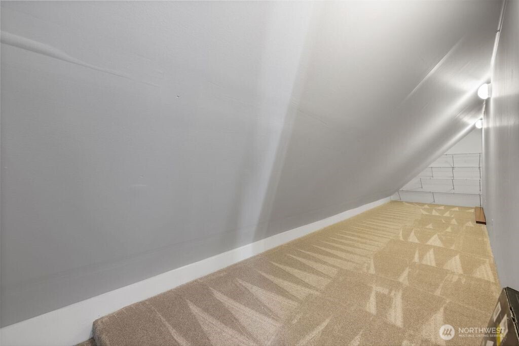 16209 205th Place Southeast Renton, WA 98059 - Photo 33 of 40