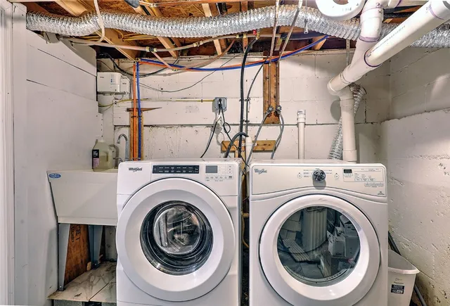 $4,000 | 45 White Avenue, East Providence, RI 02915