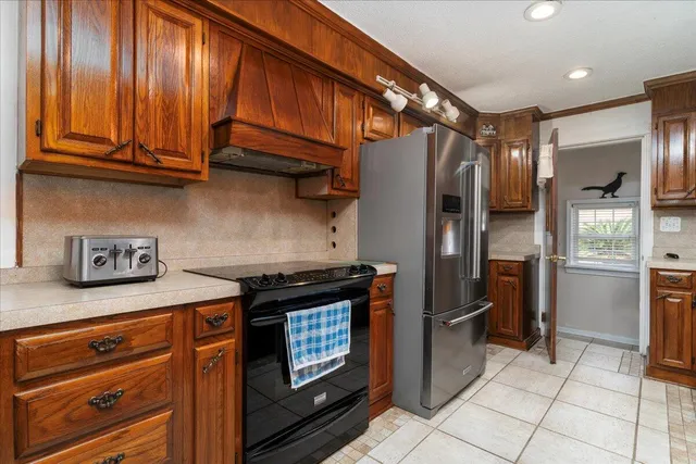 $3,762 | 109 Swan Drive, Summerville, SC 29485