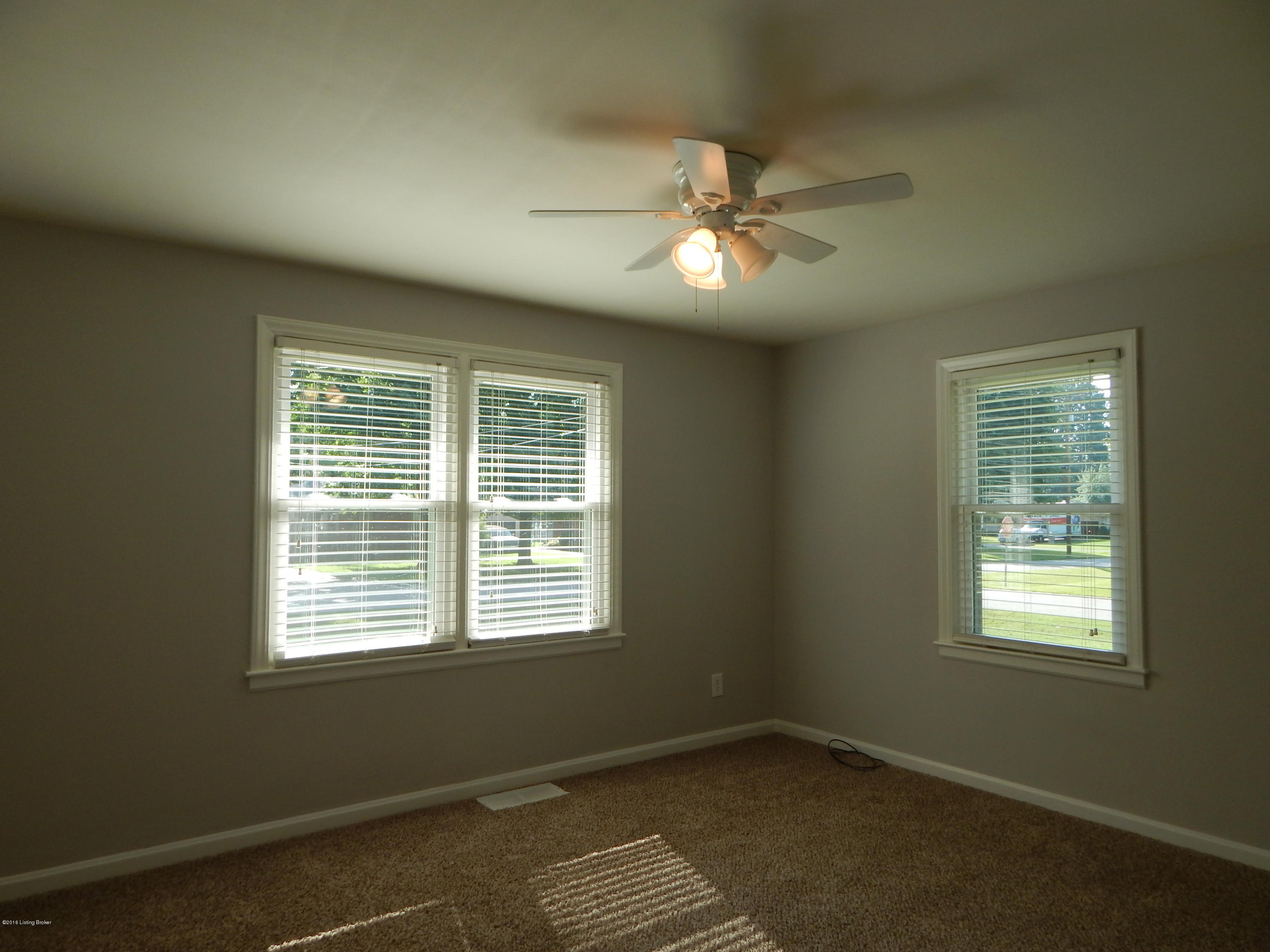 8510 Robbins Road Louisville, KY 40258 - Photo 7 of 11 Bedroom 1