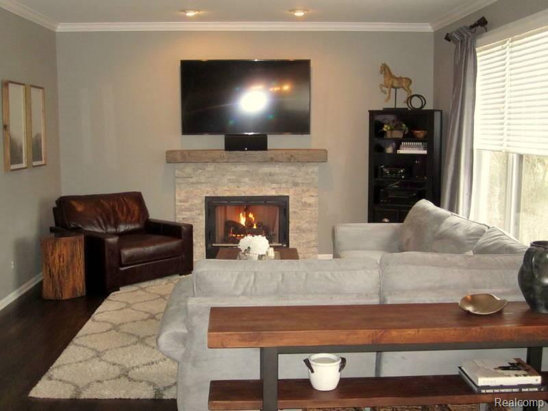 716 Lake Ridge Road Rochester Hills, MI 48307 - Photo 8 of 30
