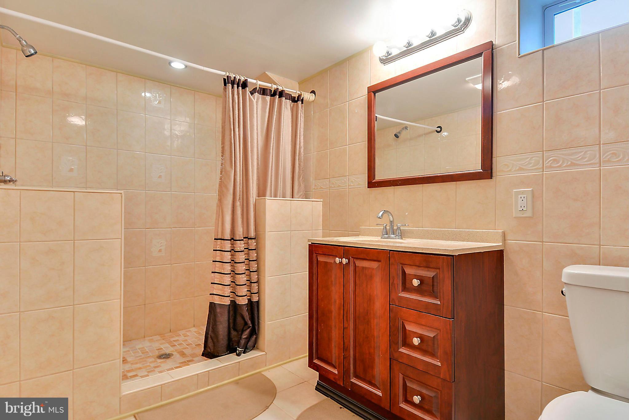 221 Homevale Road Reisterstown, MD 21136 - Photo 16 of 20 Bath