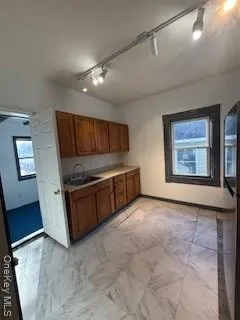 $1,800 | 3 Dean Place, Poughkeepsie, NY 12601