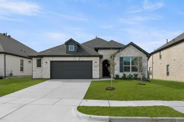 $419,990 | 2401 Rams Horn Drive, Waxahachie, TX 75167