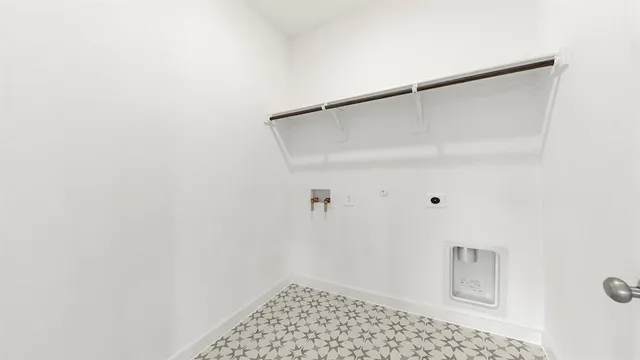 $439,990 | 2401 Rams Horn Drive, Waxahachie, TX 75167