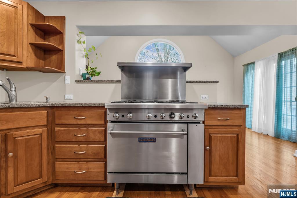 15 High Mountain Road Oakland, NJ 07436 - Photo 11 of 29