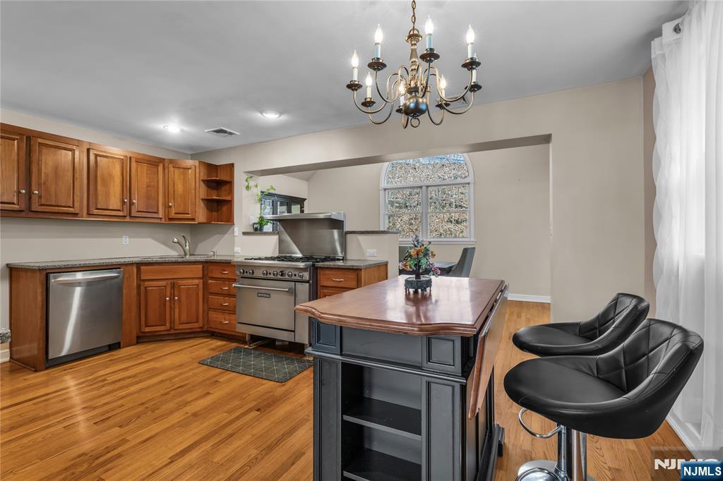 15 High Mountain Road Oakland, NJ 07436 - Photo 9 of 29