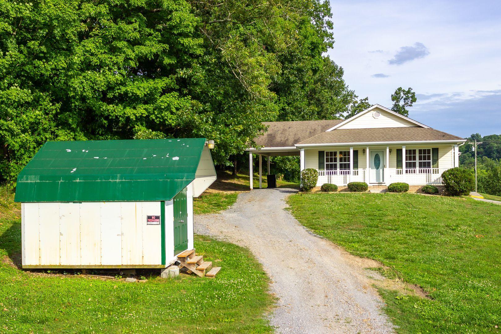2010 Inman Bend Road Morristown, TN 37814 - Photo 1 of 29 Custom One Owner