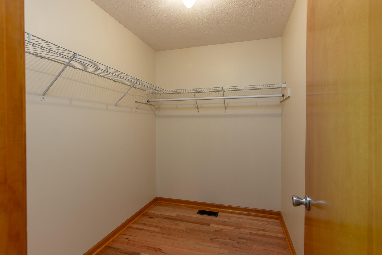 2010 Inman Bend Road Morristown, TN 37814 - Photo 12 of 29 Master W-I Closet