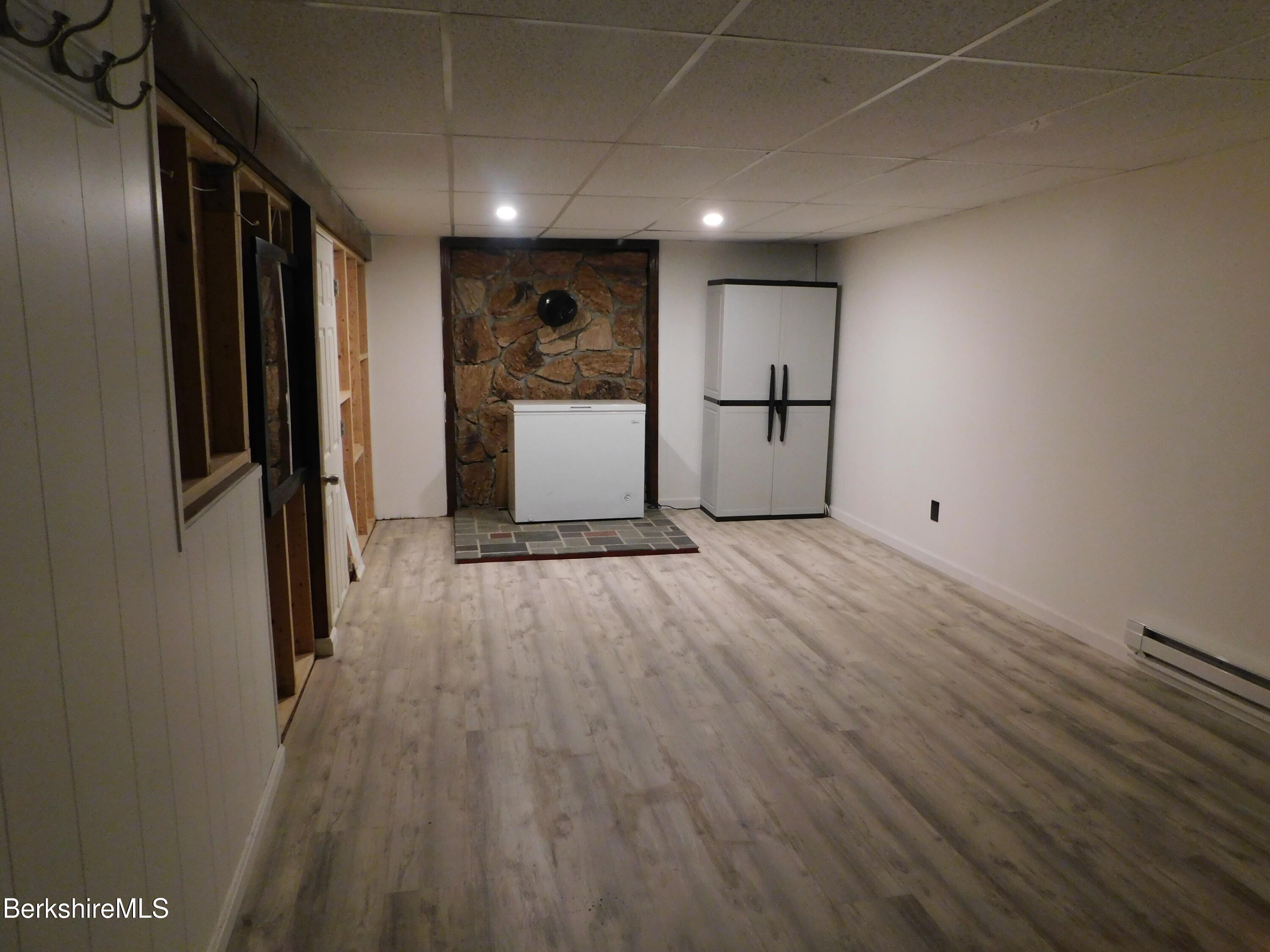 68 Howe Road Pittsfield, MA 01201 - Photo 27 of 38 DSCN0155