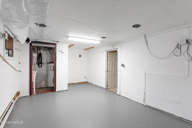 $392,000 | 68 Howe Road, Pittsfield, MA 01201