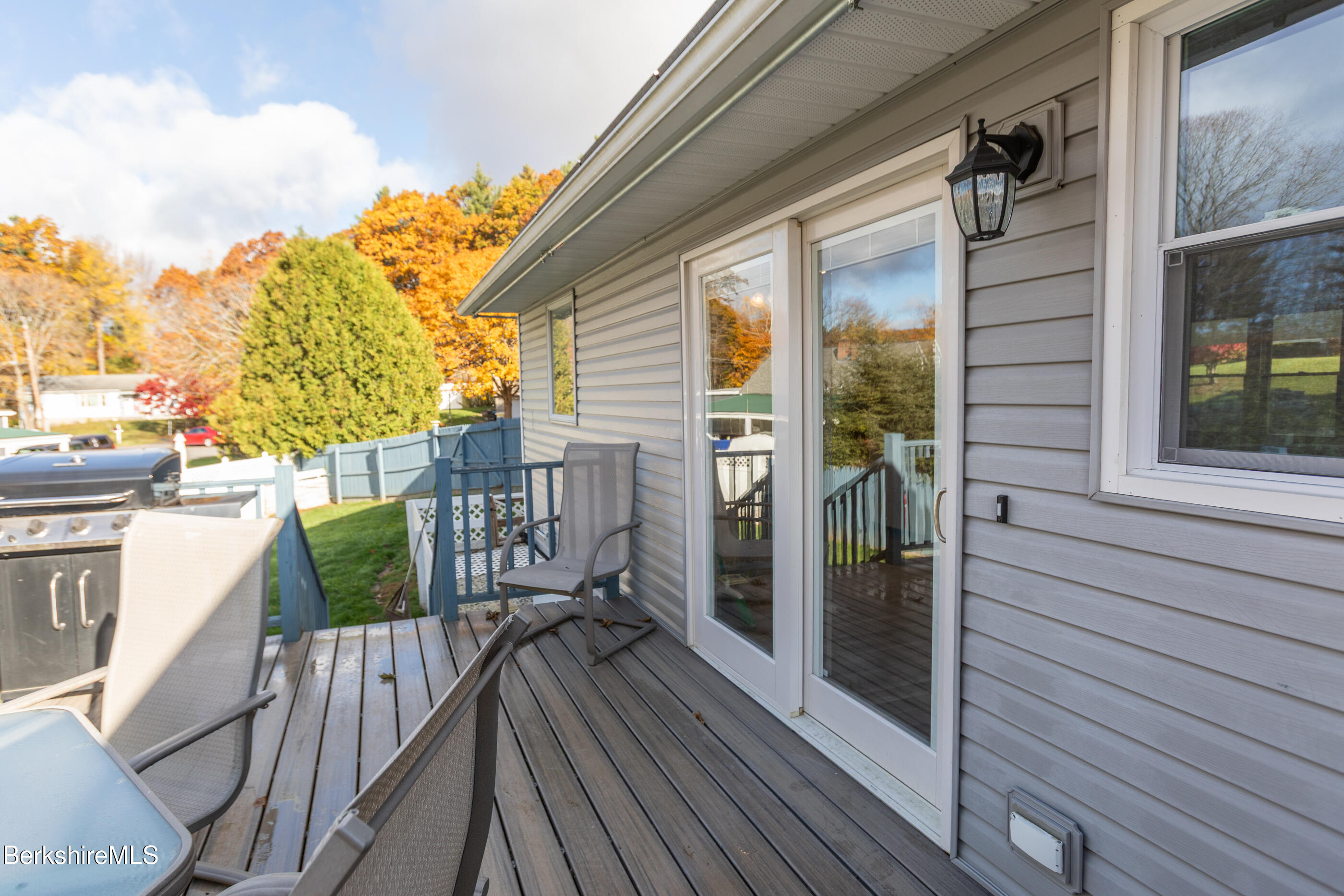 68 Howe Road Pittsfield, MA 01201 - Photo 9 of 38 image-9