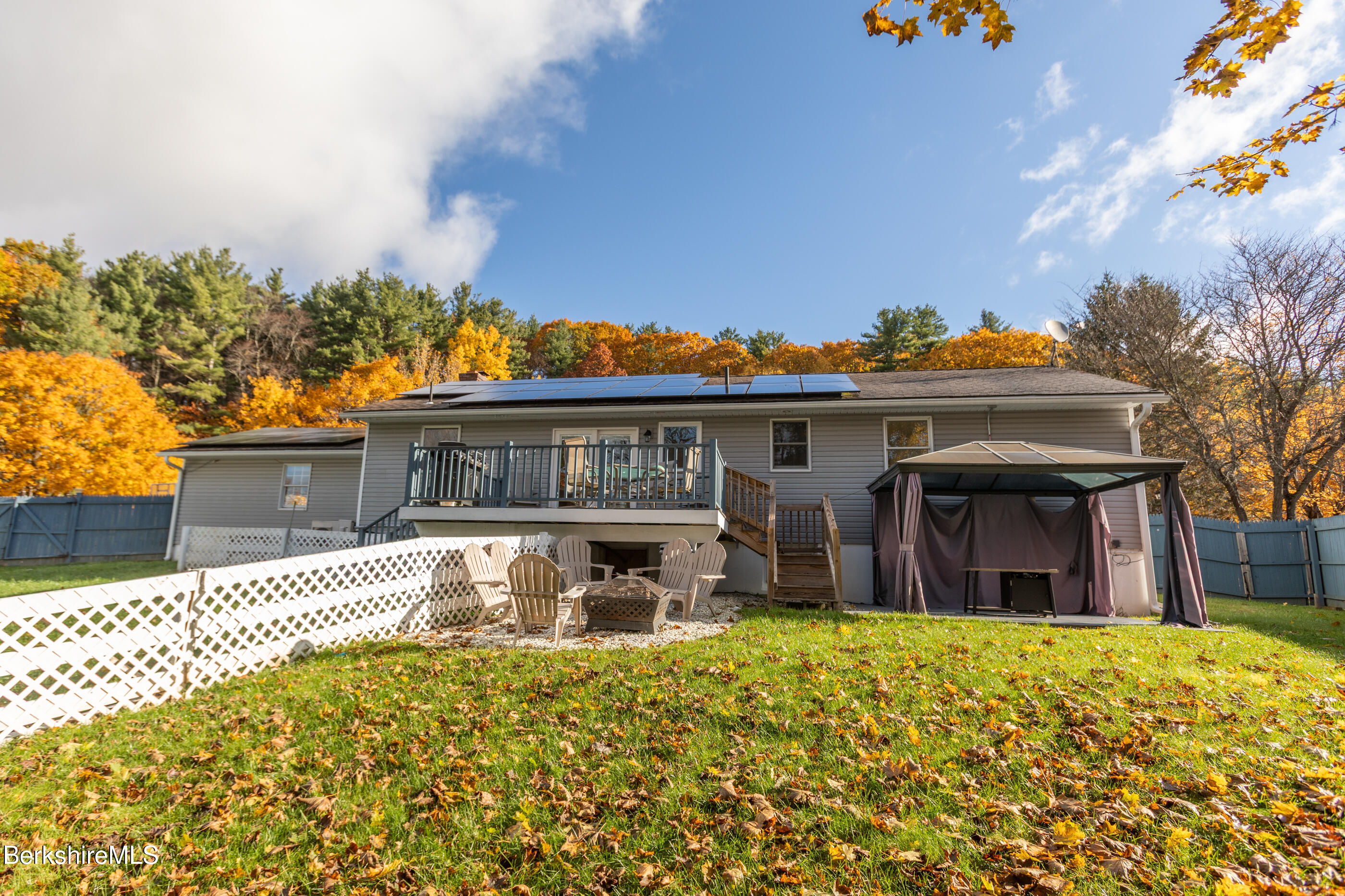 68 Howe Road Pittsfield, MA 01201 - Photo 10 of 38 image-10