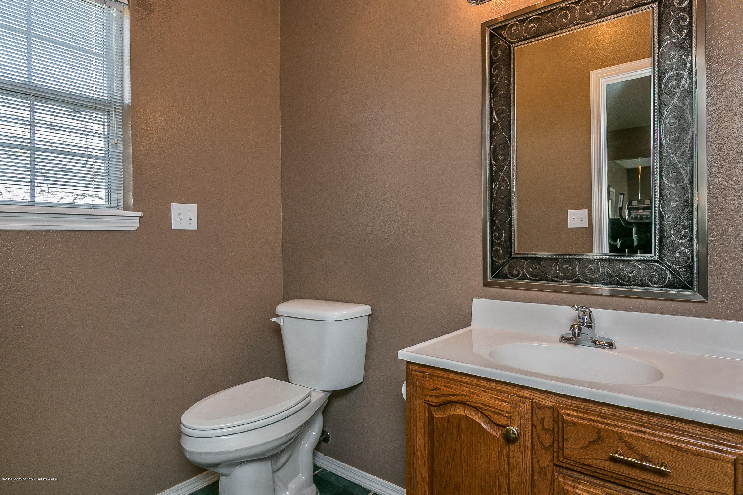 11315 Collin Wade Road Amarillo, TX 79124 - Photo 30 of 60 047_Bathroom 5