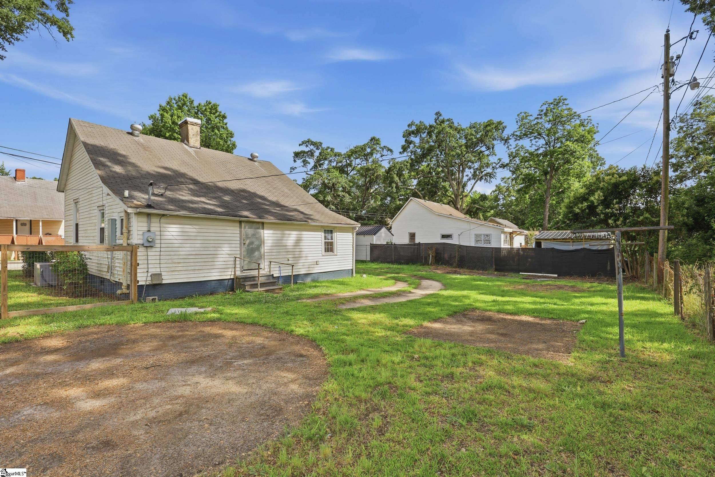 19 Geer Street Belton, SC 29627 - Photo 17 of 23