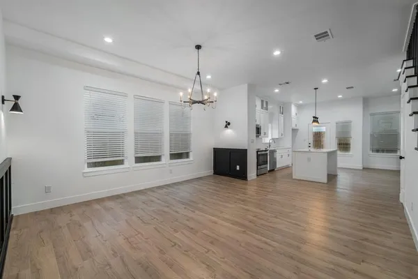$2,725 | 406 Wolfe Street, McKinney, TX 75069