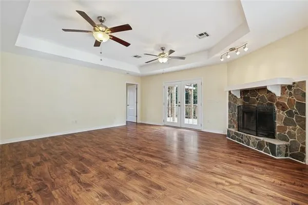 $2,400 | 409 Henry Landry Avenue, Metairie, LA 70003