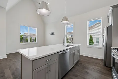 $450,000 | 700 James Avenue, Unit 28, Nashville, TN 37209