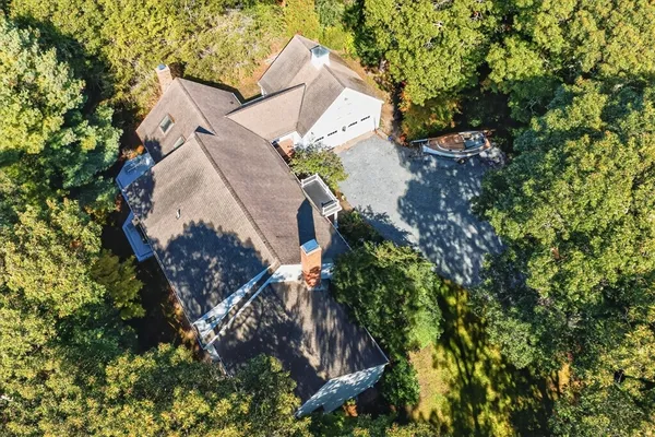 $2,095,000 | 34 Lake Drive, Orleans, MA 02653