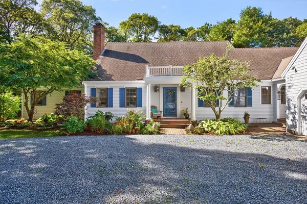 $2,095,000 | 34 Lake Drive, Orleans, MA 02653