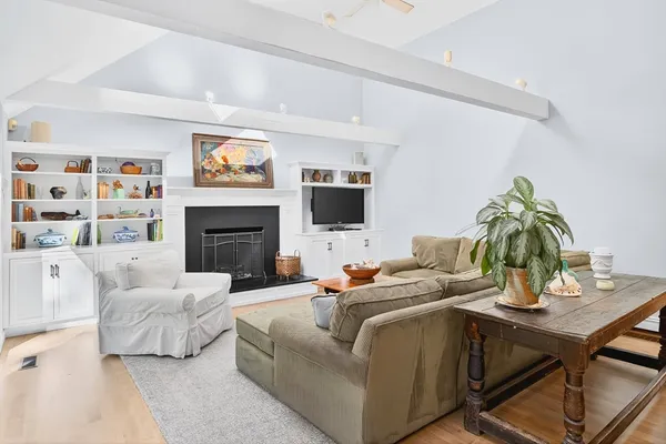 $2,095,000 | 34 Lake Drive, Orleans, MA 02653