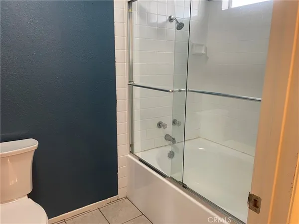 $2,950 | 11422 Citrus Glen Lane, Fontana, CA 92337