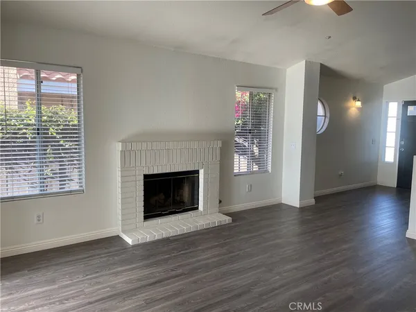 $2,950 | 11422 Citrus Glen Lane, Fontana, CA 92337