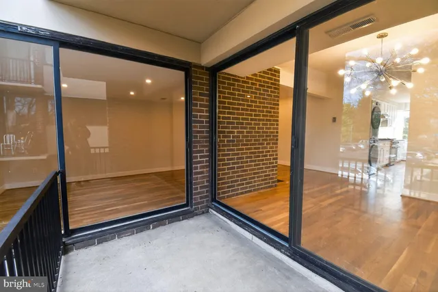 $325,000 | 9802 Georgia Avenue, Unit 26202, Silver Spring, MD 20902