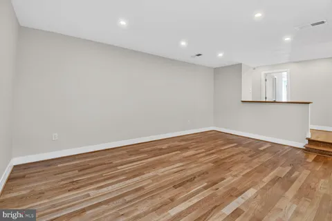 $299,000 | 9802 Georgia Avenue, Unit 26202, Silver Spring, MD 20902